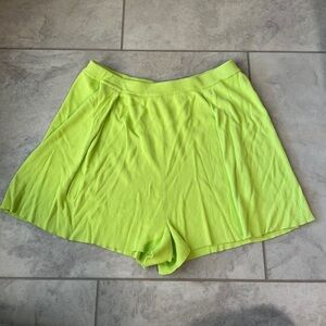 LAPOINTE Green Pleated Shorts